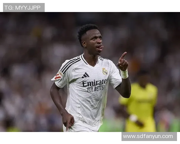 全球著名足球明星的英语名字及其背后的故事与成就解析 全球著名足球明星的英语名字及其背后的故事与成就解析