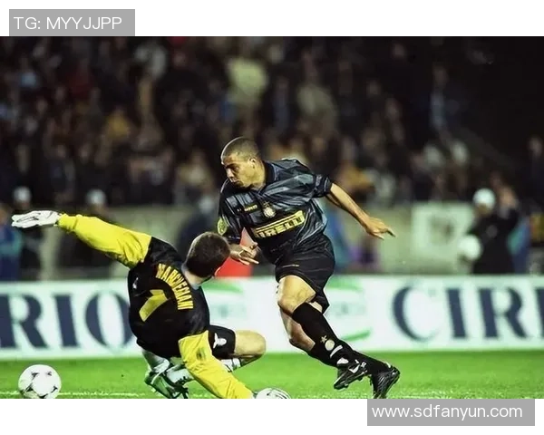 卡布伦足球明星的辉煌历程与背后故事揭秘