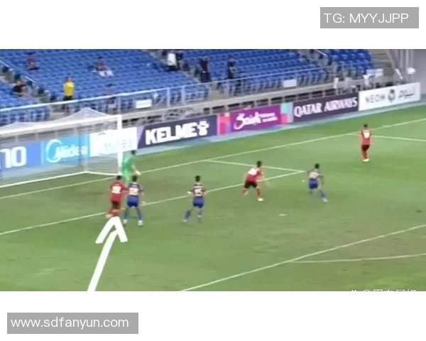 成都足球队在邀请赛中的灵活性表现分析与战术探讨