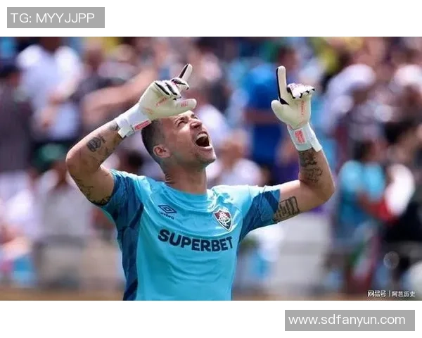 足球明星赛场打瞌睡瞬间曝光引发网友热议与调侃 足球明星赛场打瞌睡瞬间曝光引发网友热议与调侃